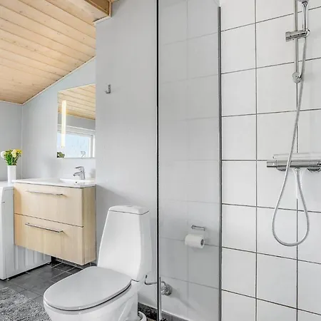Strandhaus Mit 3 Schlafzimmern In Sydals